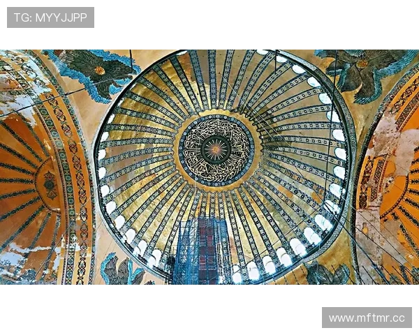 走进神殿入口的奇幻世界：体验宗教与文化的交融